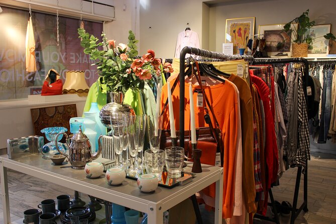 3 Hours Guided Shopping Tour in Stockholm Thrifting Stores - Stop 1 in Södermalm: Why This Neighborhood Is a Smart First Move