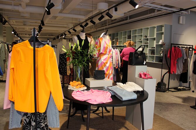 3 Hours Guided Shopping Tour in Stockholm Thrifting Stores - What Try-Ons Feel Like When You Have a Plan
