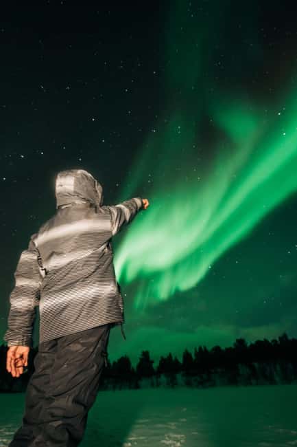 Abisko: Aurora Car Chasing Tour with Photographer - Why Abisko’s Aurora chase feels more efficient than DIY