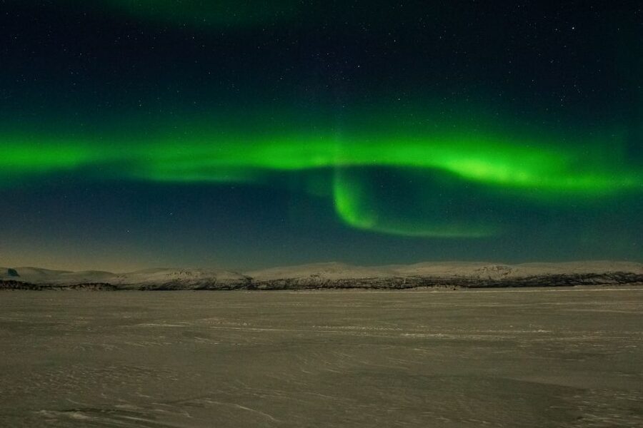 Abisko: Aurora Snowshoeing - The 3-Hour Rhythm, Pickup to Drop-Off