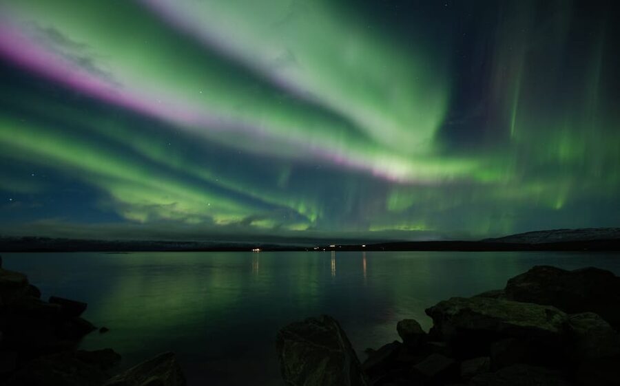 Abisko: Guided Autumn Aurora Chase with Hotel Transfers - The guide is the product here, and you can feel it