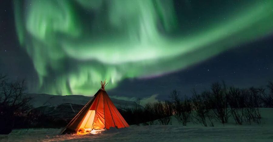 Abisko: National Park Northern Lights Photo Tour - Three Aurora Chases in One Night (Plus a Fireplace Escape)