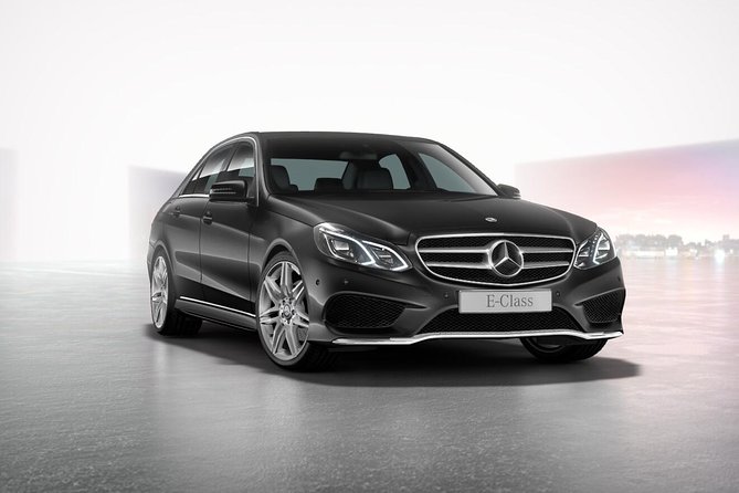 Airport Limousine Transfer: Stockholm City to Arlanda Airport 1-7 Passengers - Key points before you book