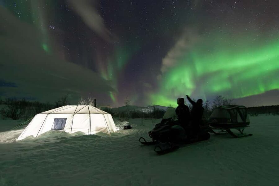 Aurora Snowmobile Sled Tour - Meeting at 20:30: pickups, timing, and how the night flows