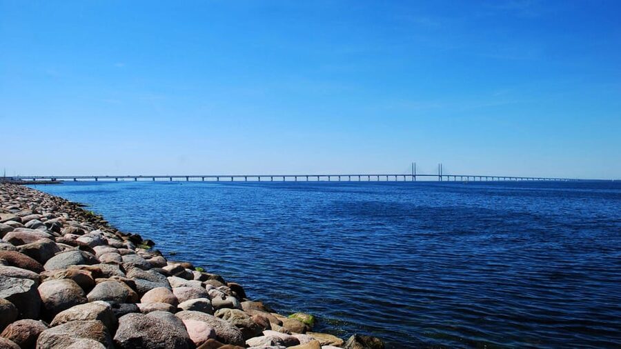 Best of Malmö: Private Walking Tour with a Local - Kungsparken, a calm break before the castle views