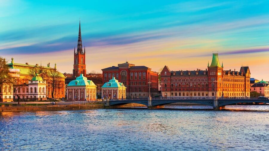 Best of Stockholm: Private Walking Tour with a Local - Meeting at Stockholm central: how to start strong and avoid delays