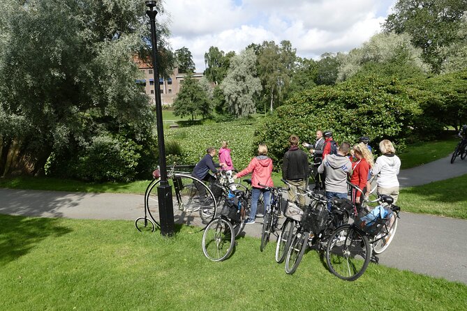 Bike Tour Gothenburg, Guided Bicycle Tours - Getting rolling at Skeppsbron, and what the timing feels like