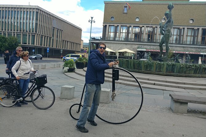 Bike Tour Gothenburg, Guided Bicycle Tours - Stop-by-stop: Einstein, exhibition-era Gothenburg, and classic streets