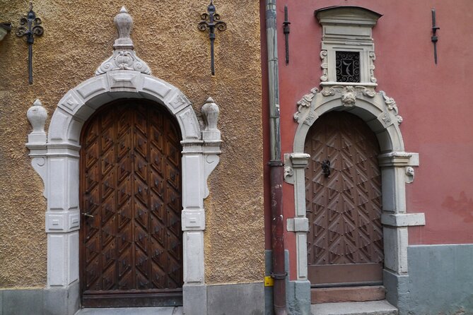 Bloody Stockholm 2h - ghosts, horror and Dark Folklore Tour - Stop 1, Stortorget: executions, cursed blood, and magical body parts