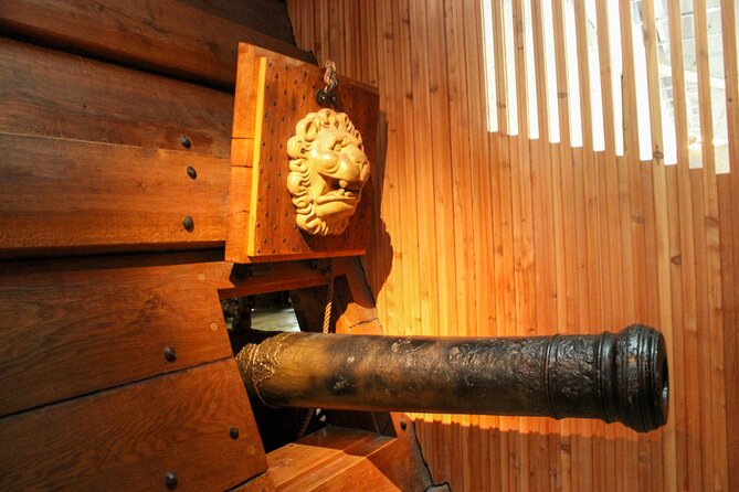 City Hall, Old Town & Vasa Museum - all-in-1 guided experience - Why the Vasa story sticks: seeing failure up close