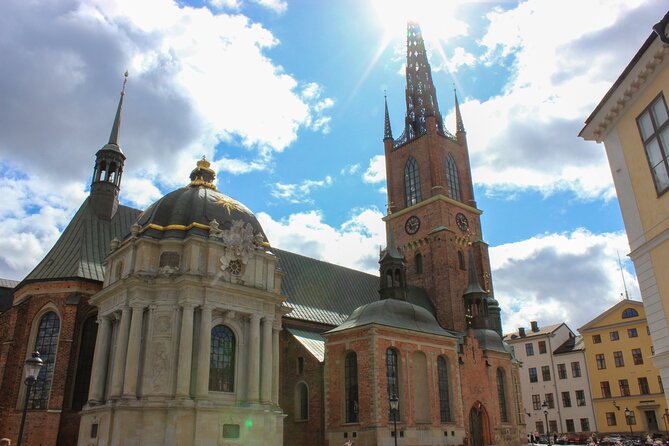 City Hall, Old Town & Vasa Museum - all-in-1 guided experience - Guides and small-group dynamics: how you can tell it is not a factory tour