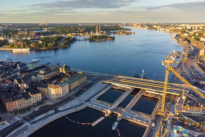 Classic Stockholm Small Group Walking Tour | 3 Hours - Start at Götgatan 1, and why the meeting point matters