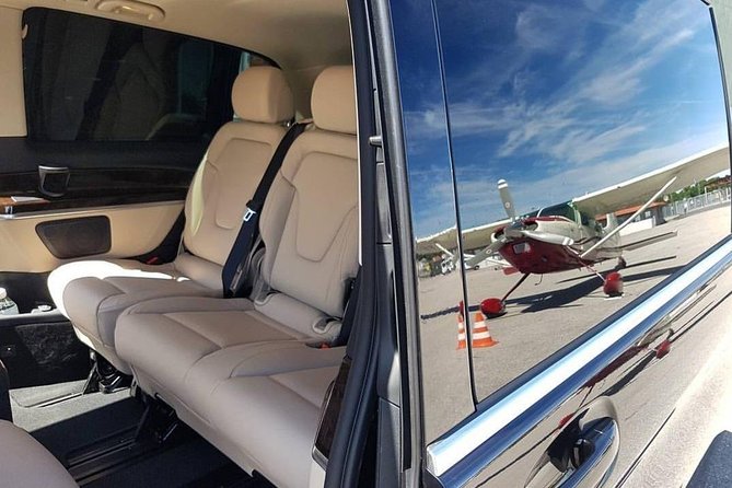 Cruise port VIP Transfer: Cruise port to Stockholm city center 1-6 Passangers - Cruise Port to City Center, Without the Dockyard Stress