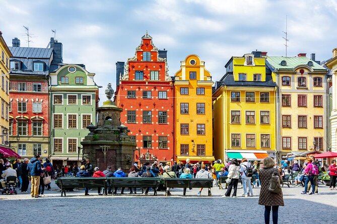 e-Scavenger hunt Stockholm: Explore the city at your own pace - Why a Stockholm City Game Beats a Rigid Group Tour
