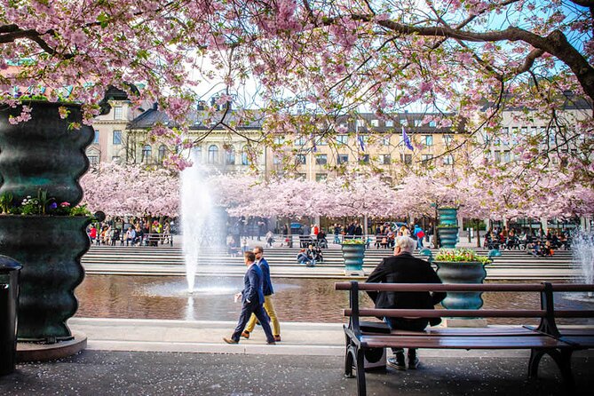 e-Scavenger hunt Stockholm: Explore the city at your own pace - Slottsbacken Start Time Freedom, and How to Plan Your 2 to 4 Hours