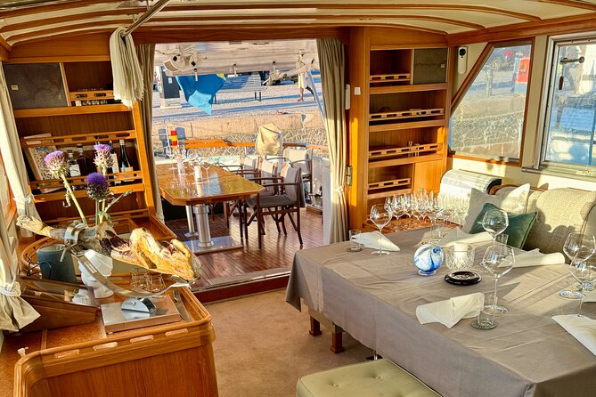 Exclusive Yacht Tour of Stockholm: sunset, dinner, lunch, cruise - Meeting M/Y Gaia in Stockholm: Where It Starts and How Easy It Is