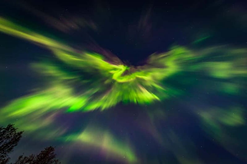 Experience the majestic Auroras Kiruna-Abisko & lodge dinner - Clothes loan: the small thing that changes everything