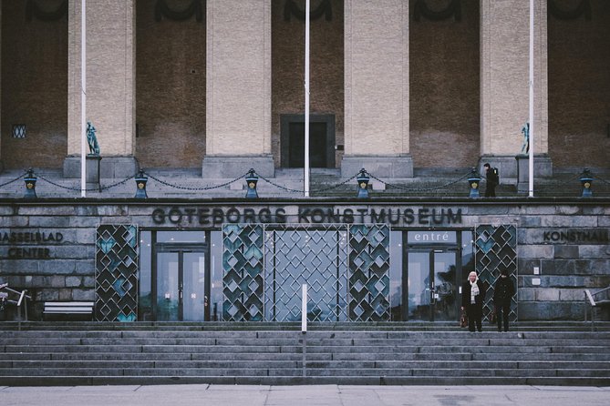 Explore Gothenburg in 60 minutes with a Local - Meeting Point and Route Reality: Start at Götaplatsen, Finish by the Opera