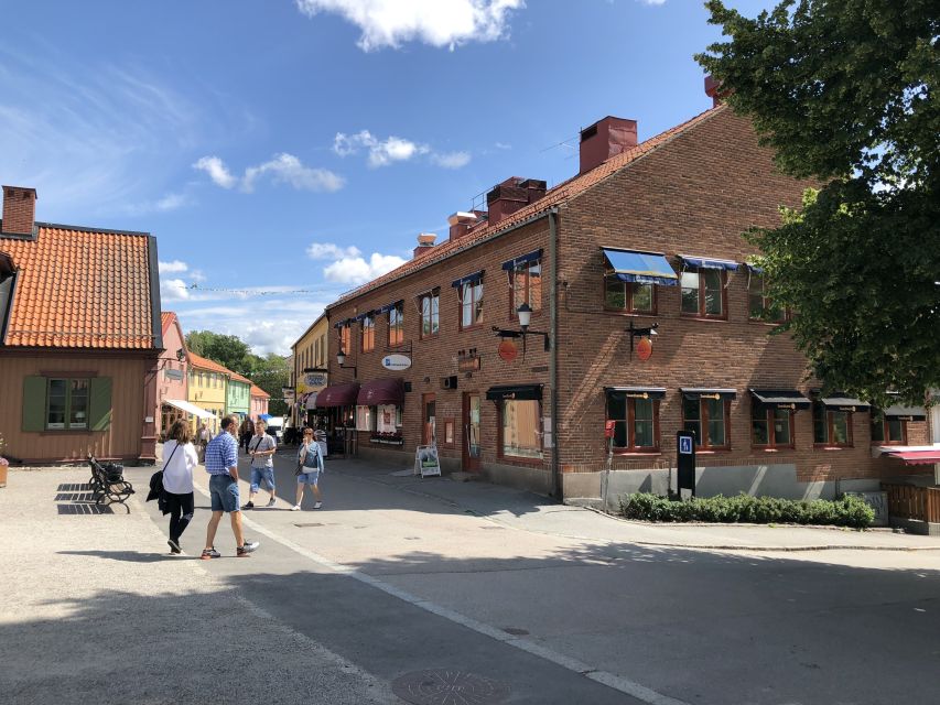 From Stockholm: Guided Day Trip to Sigtuna City - Lunch in Sigtuna: keep it simple and match the pace