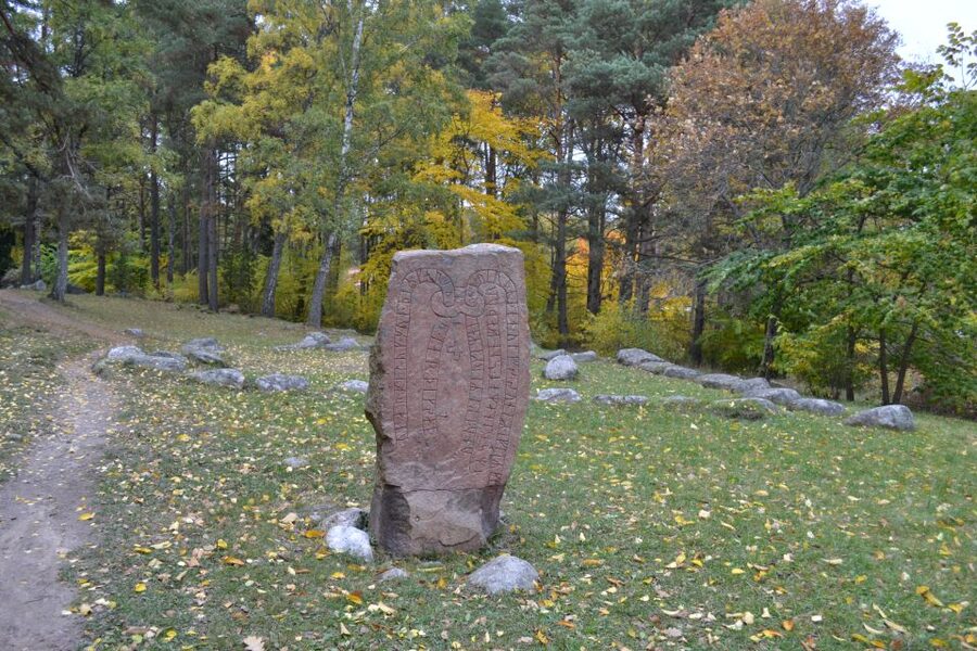 From Stockholm: Uppsala and Sigtuna Viking Sites Tour - Vallentuna church, a medieval anchor in a changing faith world