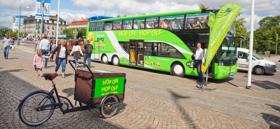 Gothenburg: 24 Hour Hop On-Hop Off Bus and Boat Tour - Your bus ride: double-decker views plus 6-language audio