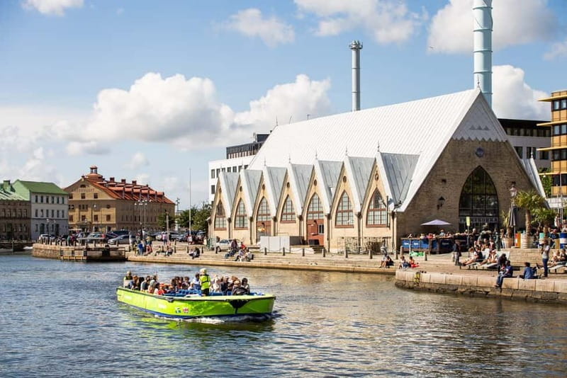 Gothenburg: Hop-On Hop-Off 24-Hour Sightseeing Boat - The Live Guide in English and Swedish, and How to Get More Out of It