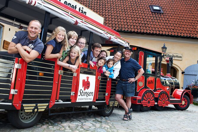 Gothenburg: Old Town Sightseeing Tour - Old-town alleys and canals: seeing without stepping off
