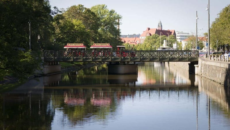 Gothenburg: Old Town Sightseeing Tour - Practical tips to get more out of the ride