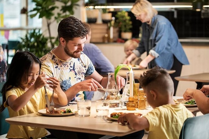 Gothenburg Universeum Ticket - Aquarium, Science, Wildlife, Zoo - Journey to the moon, a science story you can follow