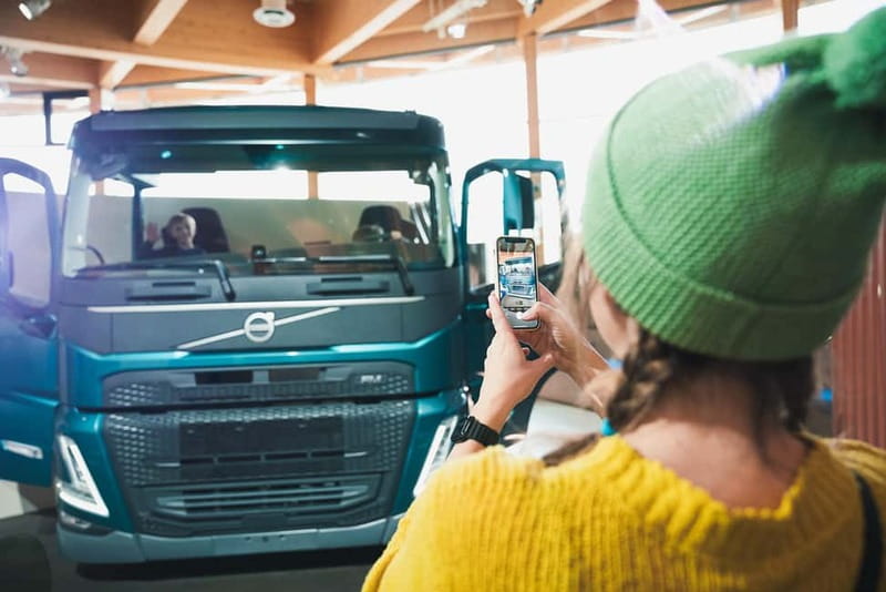 Gothenburg: World of Volvo Exhibition Entry Ticket - Heritage cars and safety innovations: the core storyline