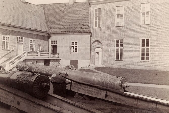 Grand Castle Tour Drottningholm and Gripsholm (private service) - Private car, two castles, plus a Stockholm orientation