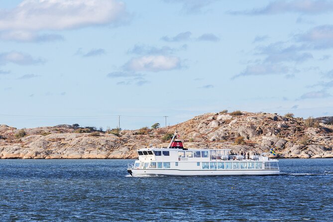 Guided boat tour to Vinga in Gothenburg - Lighthouse and museum reality check: entrance fees and payment method