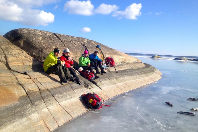 Introduction to Ice Skating on Natural Ice in Stockholm - The Coaching and Safety System That Keeps It Fun