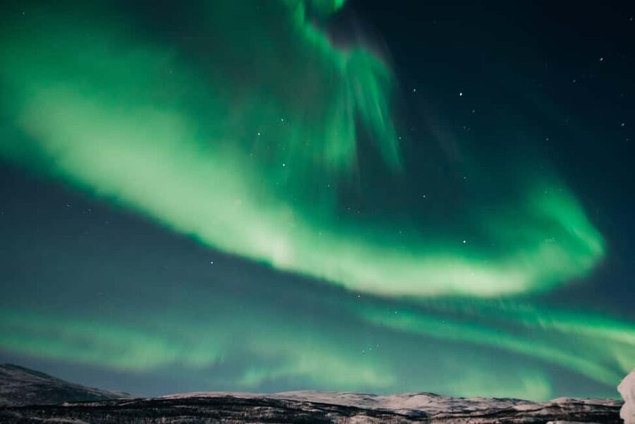 Kiruna: Northern Lights Snowmobile Tour - Group Dynamics: Riding in a Max 8 Person Setup