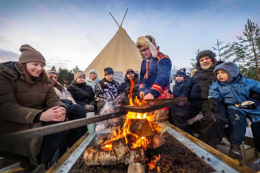 Luleå: Meet the Reindeer, Sámi Flavors & Stories by the Fire - Key moments that make this tour worth your time