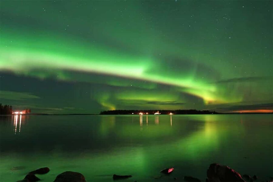 Luleå: Northern Lights Tour by Car with Swedish Treats - Campfire Break With Swedish Treats and Reindeer-Skin Warmth