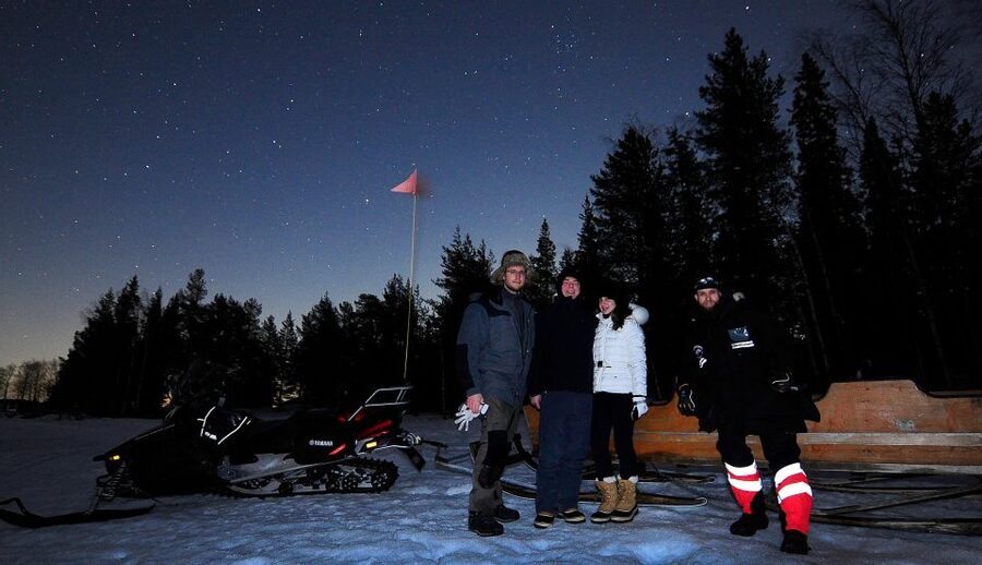 Luleå : Northern Lights Tour on a Snowmobile drawn Sled - Your Two-Hour Plan: How the Evening Folds Into Stops and Sky-Scanning