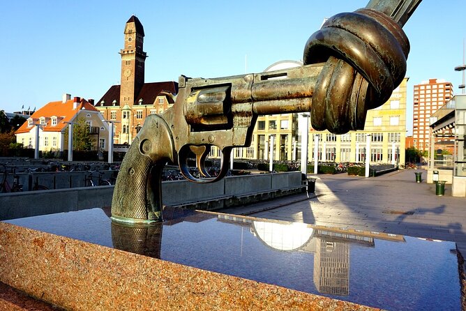 Malmö Walking Tour: Explore Top Sights & Hidden Gems - Stop 3 and Stop 4: Stortorget and Lilla Torg for Square Culture