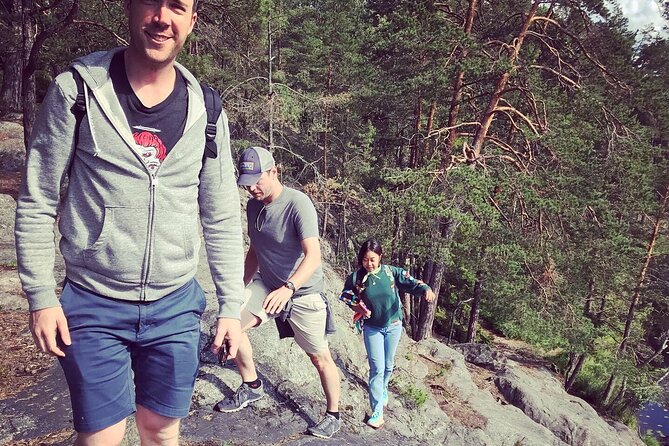 Midnight Sun and Campfire - National Park evening hike Stockholm - The lakeside campfire and vegan dinner that feels like Sweden