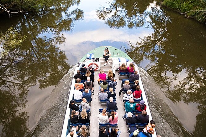Paddan on Säveån - Key things you’ll notice on this Säveån boat ride