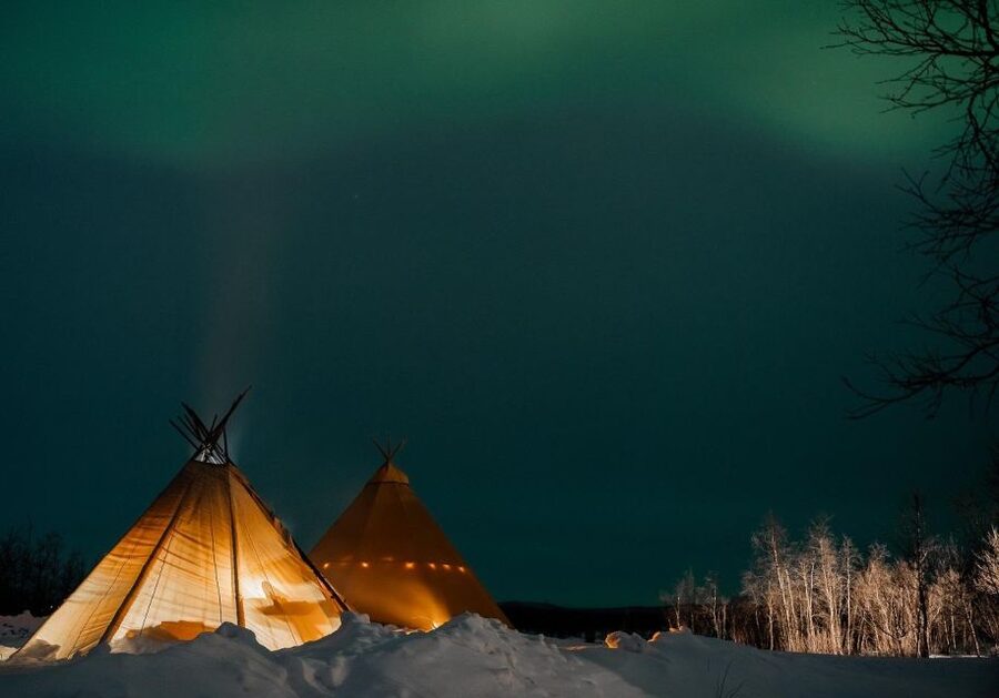 Premium Aurora Snowmobile Ride With Panoramic Views - Snowmobile ride to Mt. Ednamvarri: easy handling, big views
