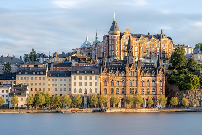 Private Golden Hour Photo Walk in Stockholm - Stockholm City Hall viewpoints near sunset: the final light check