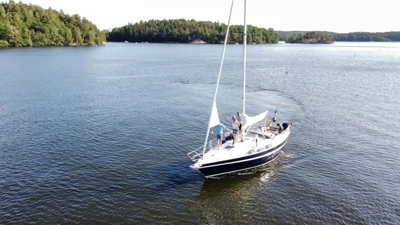 Sail & See -Private sailing Tour with Swimming & Sightseeing - City Hall, Riddarholmen, and Kungsholmen: The Waterfront Views You Can Only Get This Way