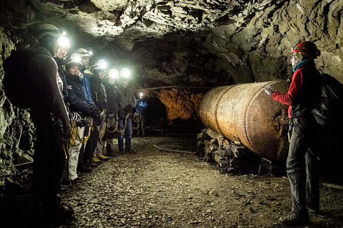 Sauna Ritual of the Lady of the Mine Experience - Guides, safety, and how the tour keeps groups together