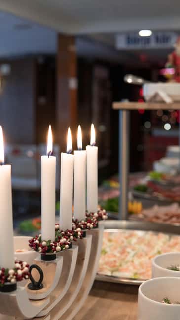 Stockholm: All-You-Can-Eat Christmas Buffet Cruise Livemusic - Christmas dinner on the water: what this Stockholm cruise really feels like