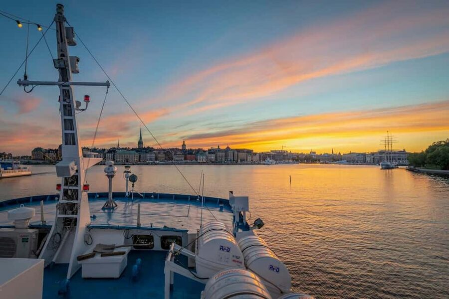 Stockholm All-You-Can-Eat Shrimp or Tacos Cruise & Livemusic - Price and value: why $65 can feel fair for a 4-hour food plus music cruise