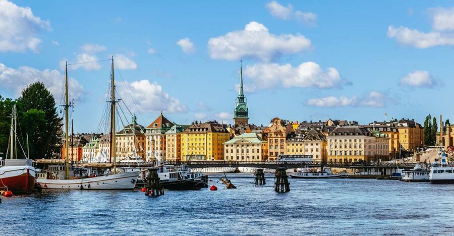 Stockholm: City Archipelago Sightseeing Cruise with Guide - Season and weather: dress for motion and wind