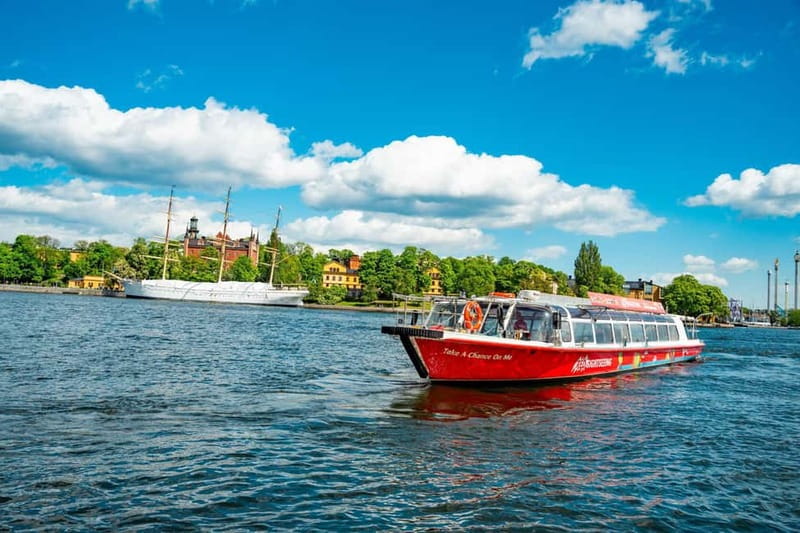 Stockholm: City Cruise with Fresh Pizza - A 2-Hour Evening Cruise That Actually Feeds You