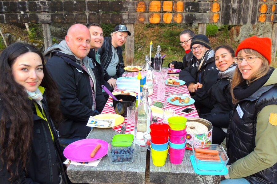 Stockholm: Evening Wildlife Safari with Midsummer Meal - Guides, English explanations, and the small-group vibe that helps sightings