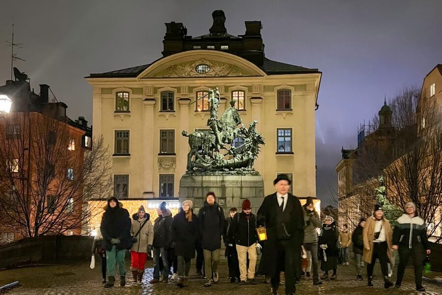 Stockholm: Ghost Walk and Historical Tour - Should You Book This Lantern-Lit Ghost Walk?